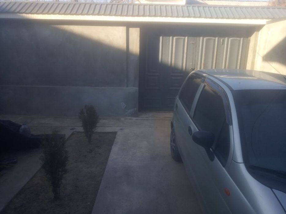 1.7 sotihli uy sotiladi