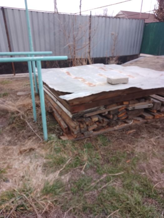 Продам дрова примерно один Газель сухие