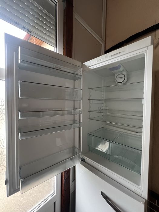 Combină Frigorifică Premium Miele
