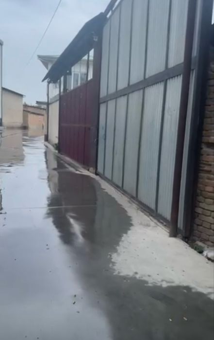 Прдам на Жамий , здания 280 кв.м 2.5 сотки