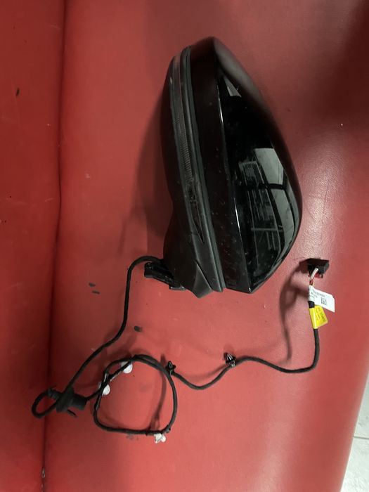 Audi A6 C8 Огледало Комплект Десен