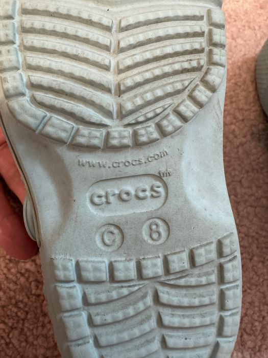 Шлепки Crocs для девочки