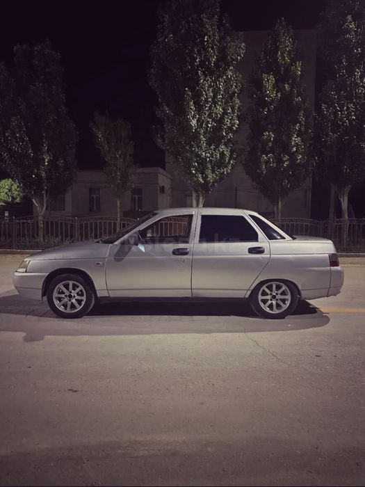 Машина ваз лада 2110