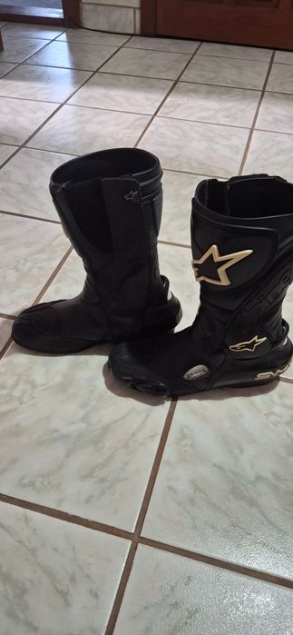 Cizme moto Alpinestars  culoare negru,mărimea 42 , stare foarte bună