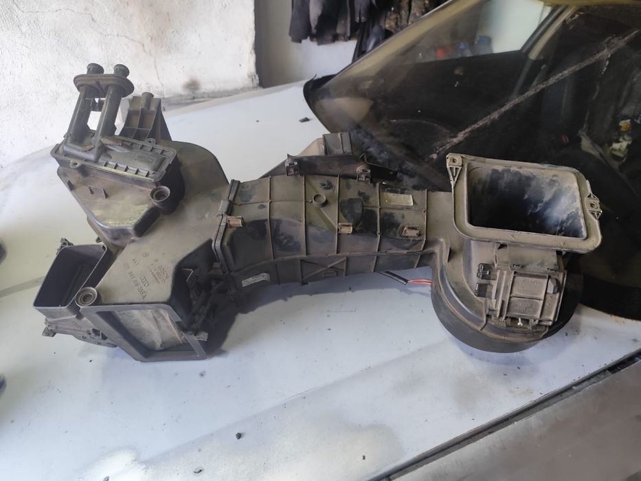 Корпус печки в сборе ауди 80 б3