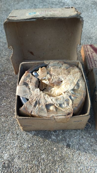 Лагери чисто нови