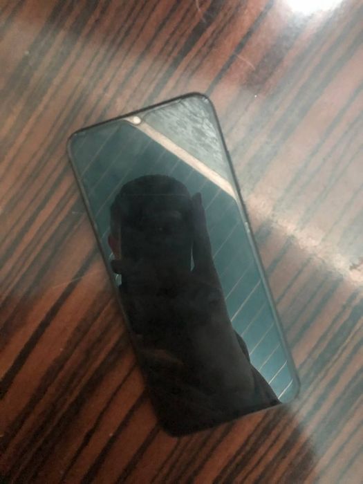 Samsung a04e holati yaxshi