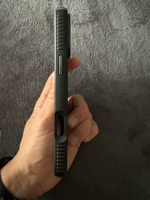 Кейс iphone 16 pro max Speck