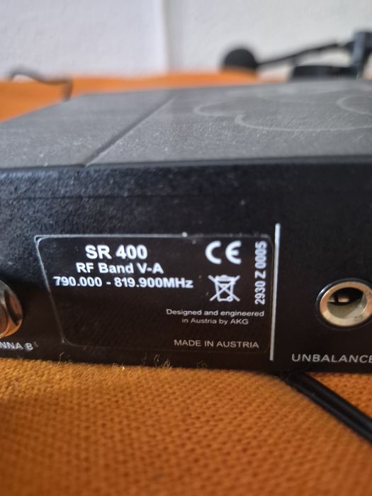 Wirless Akg sr 400 cu microfon akg 516 pt istrument