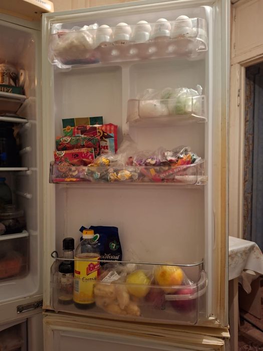 Продам холодильник