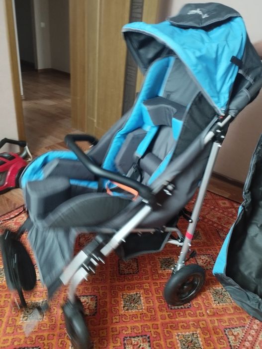 коляска для детей инвалидов