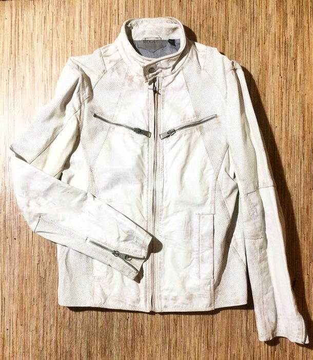 Куртка кожаная 48 размер