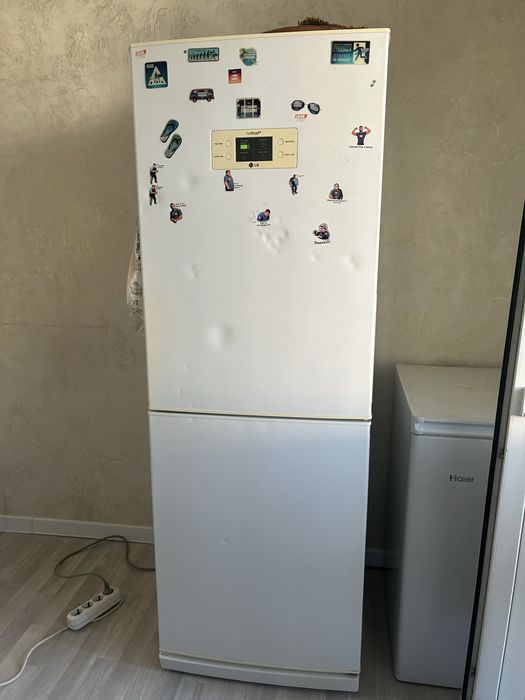 Холодильник рабочий LG