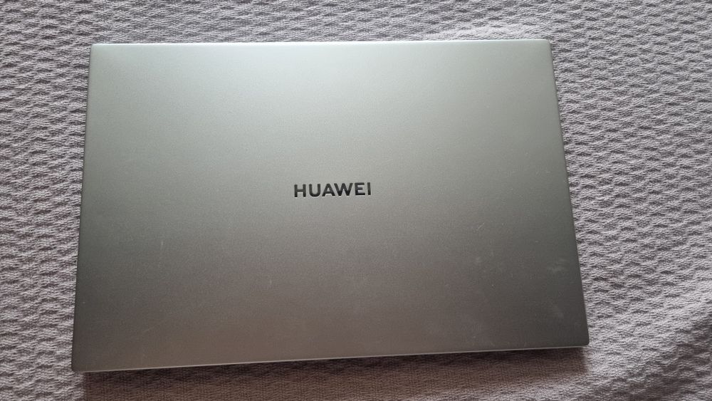 Ультрабук Huawey