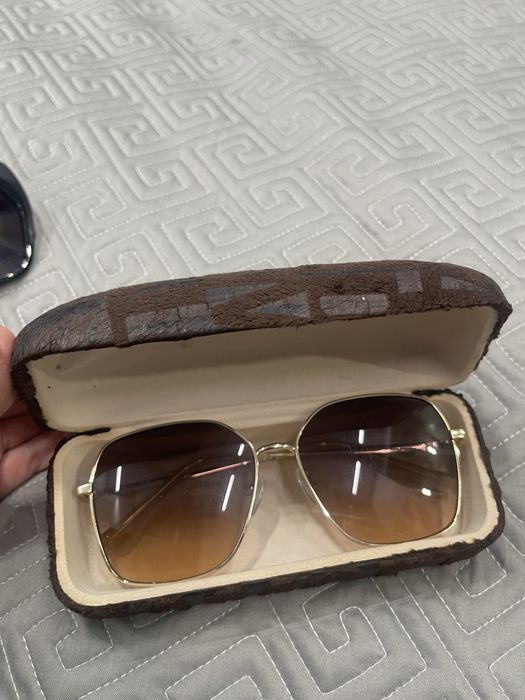 Продам солцезащитные очки