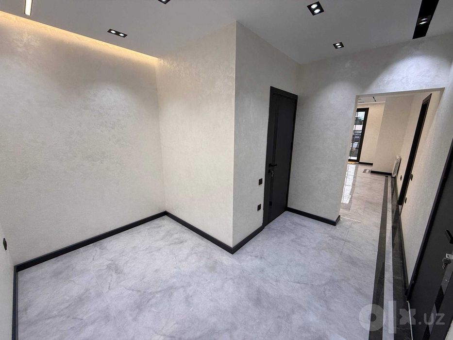 Продаётся Офис 82 м² с паркингом — Яккасарайский район, ул. Бобура