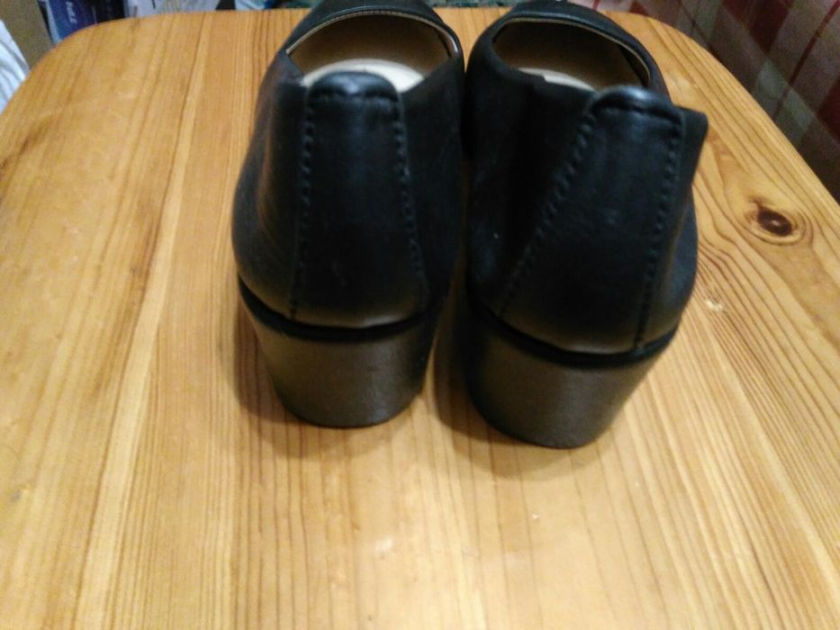 Елегантни дамски обувки - естествена кожа