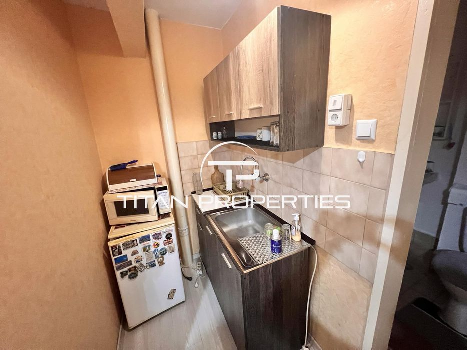 Дава се под наем Двустаен апартамент в Бургас, Възраждане - 55 кв.м за 306 € - Снимка #2