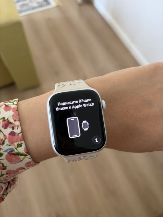 Продается Apple watch series 8