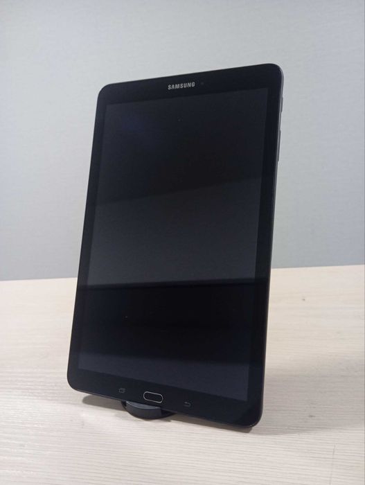 Планшет Samsung galaxy tab E