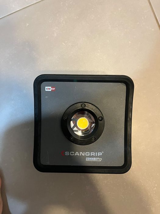 Proiector LED portabil lanterna Makita cu acumulator SCANGRIP NOVA 2 CONNECT