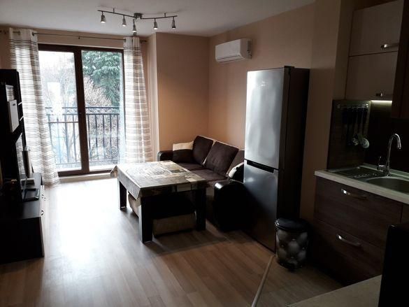 Дава се под наем Двустаен апартамент в Бургас, Изгрев - 53 кв.м за 510 € - Снимка #1