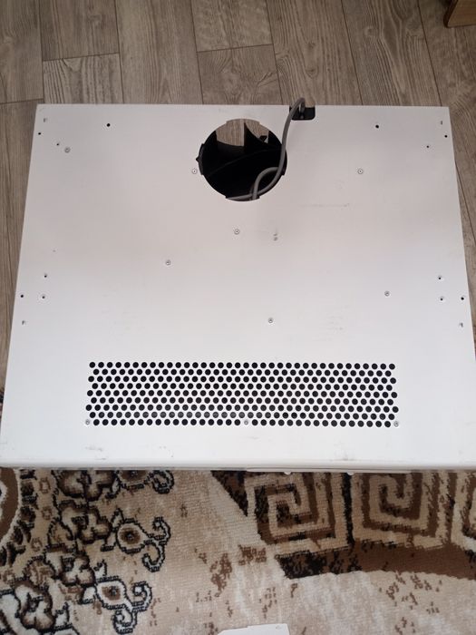 Продам вытяжки кухонные