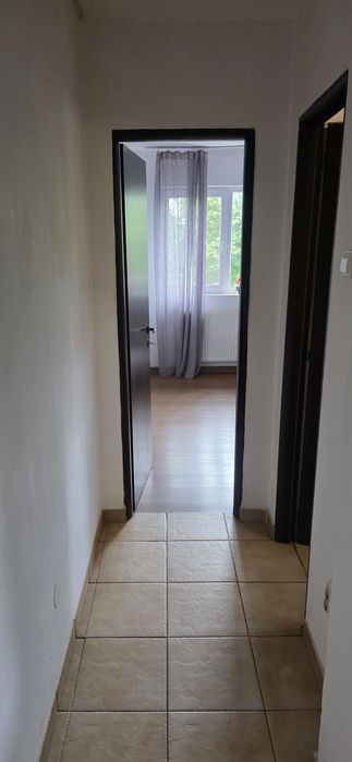 Inchiriez apartanent 2 camere decomandat