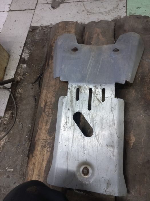 Лопата на квадроцикол