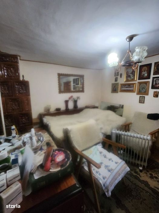 Casa cu 3 camere in cartier CFR