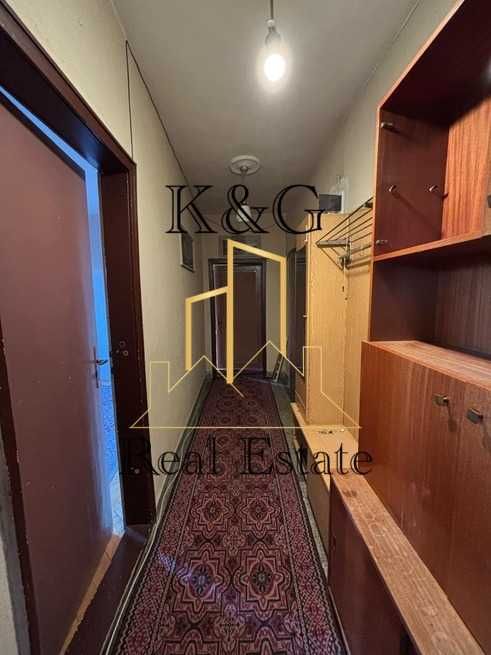 Продава се Двустаен апартамент в Разград, Център - 60 кв.м за 1600 €/кв.м - Снимка #3