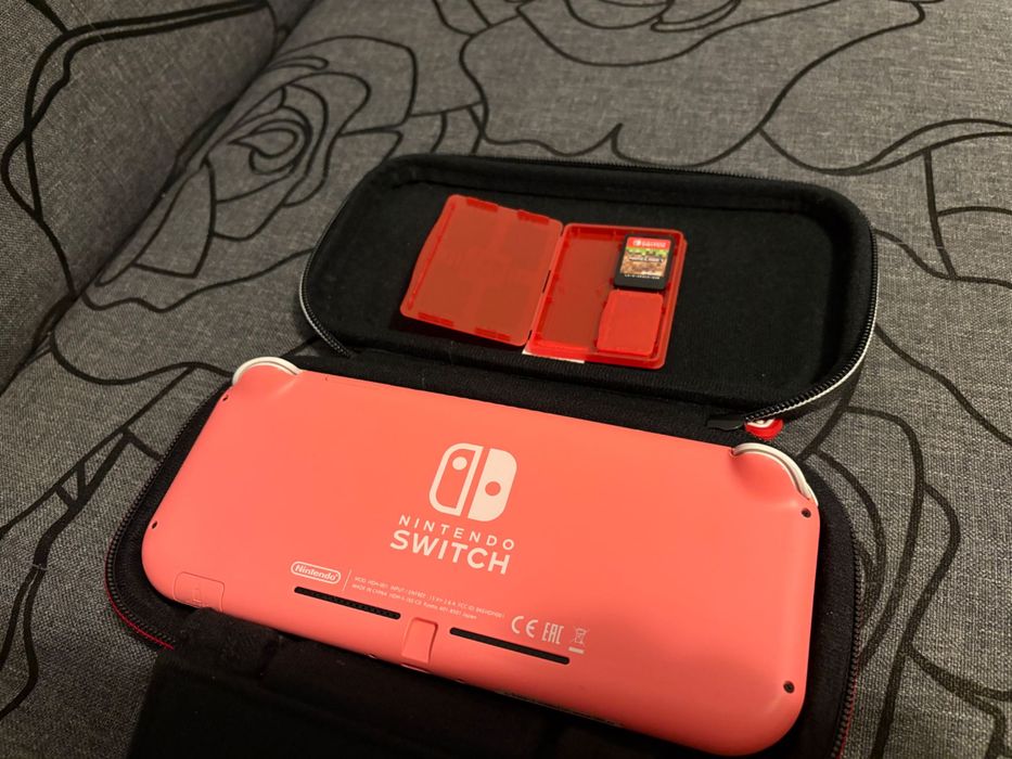 Nintendo Switch Lite – розова + Minecraft + 32 GB карта