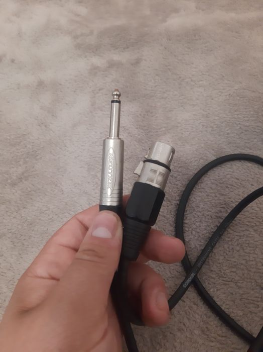 Microfon RECORD cu capsula beta 58