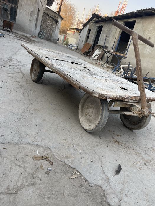 Арава сотилади.