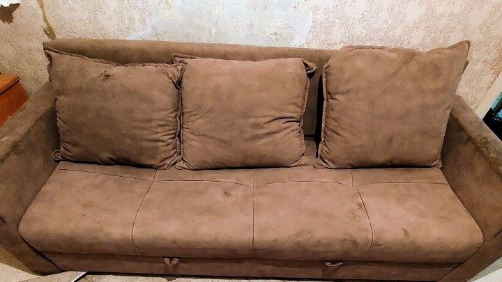 Продам шкаф за 25000 диван 15000тыс звонить пишите сюда