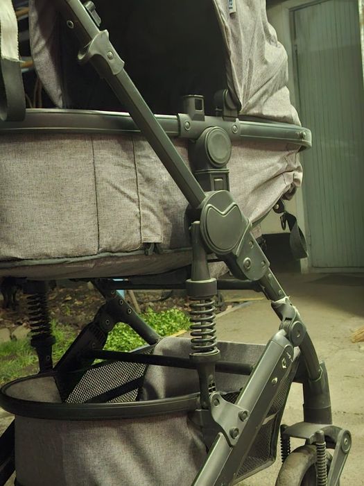 Коляска в отличном состоянии