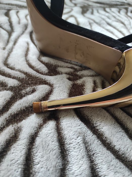 Златни Обувки 35 номер