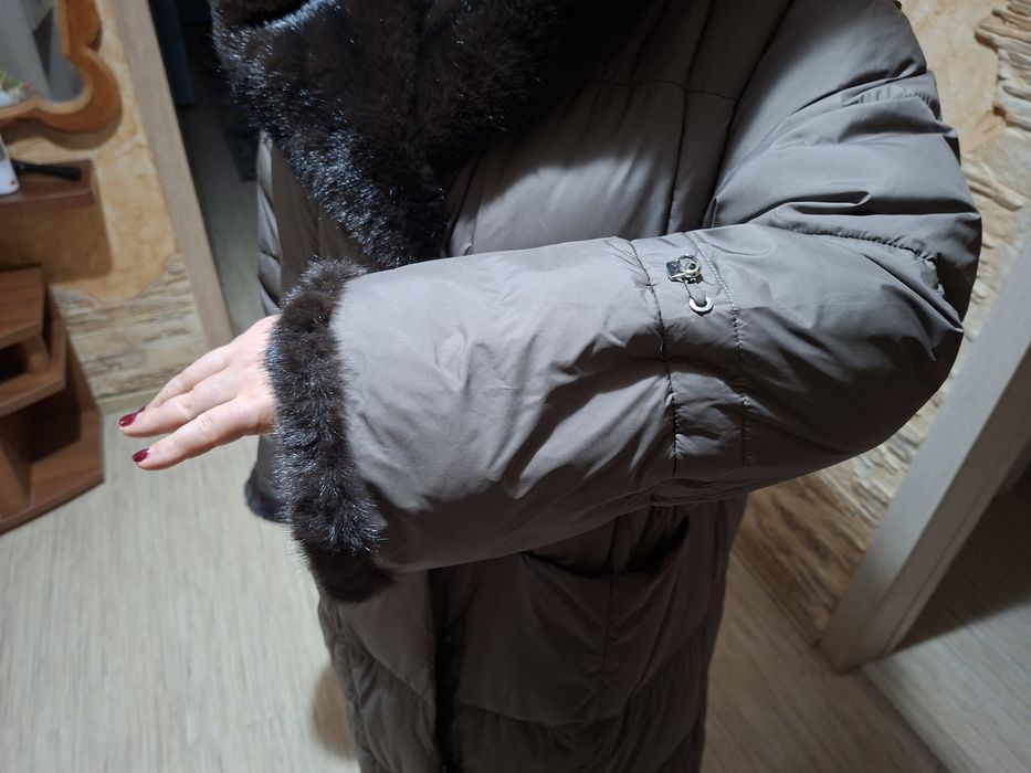 Пуховик  женский зимний