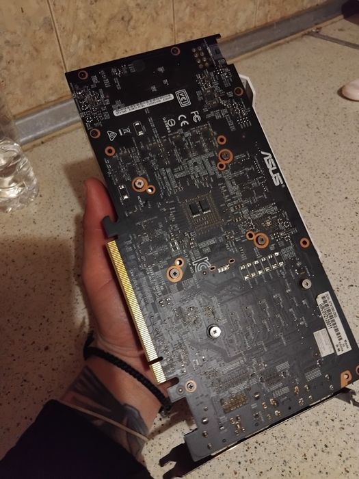 Продавам GTX 1060 6GB