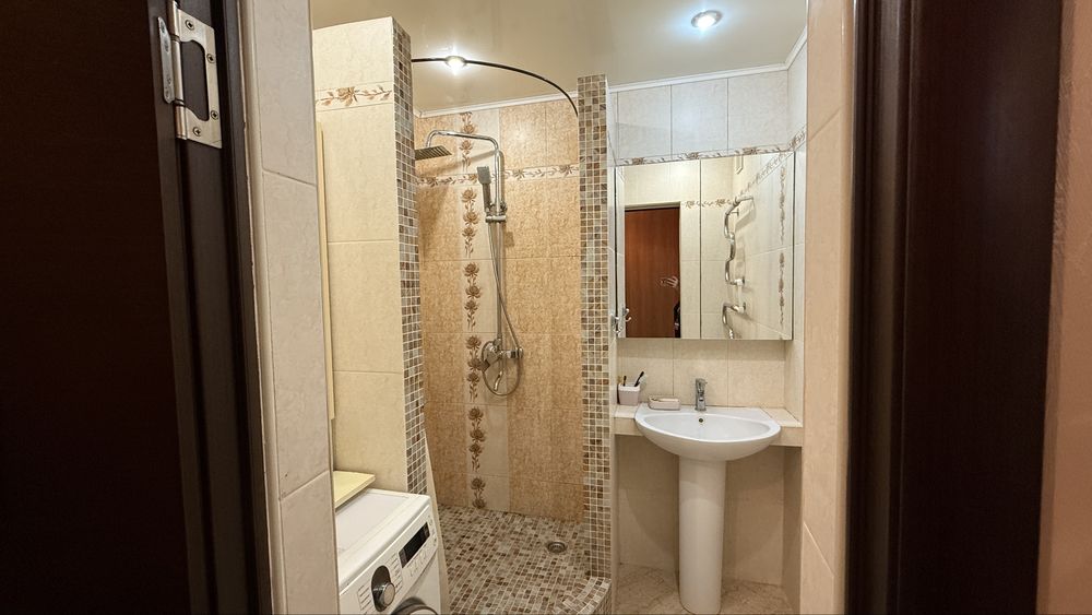 3 комнт, 5/5, 97,9 кв, район Дельфин