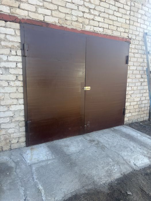 Продам ворота для гаража