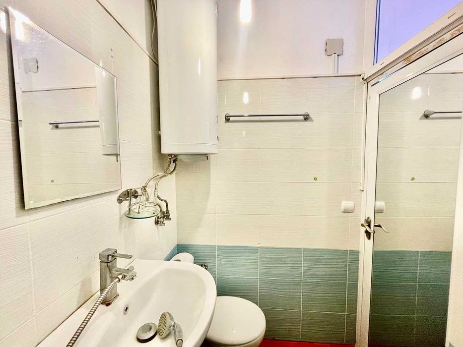 Продава се Тристаен апартамент в Варна, Галата - 87 кв.м за 674 €/кв.м - Снимка #3