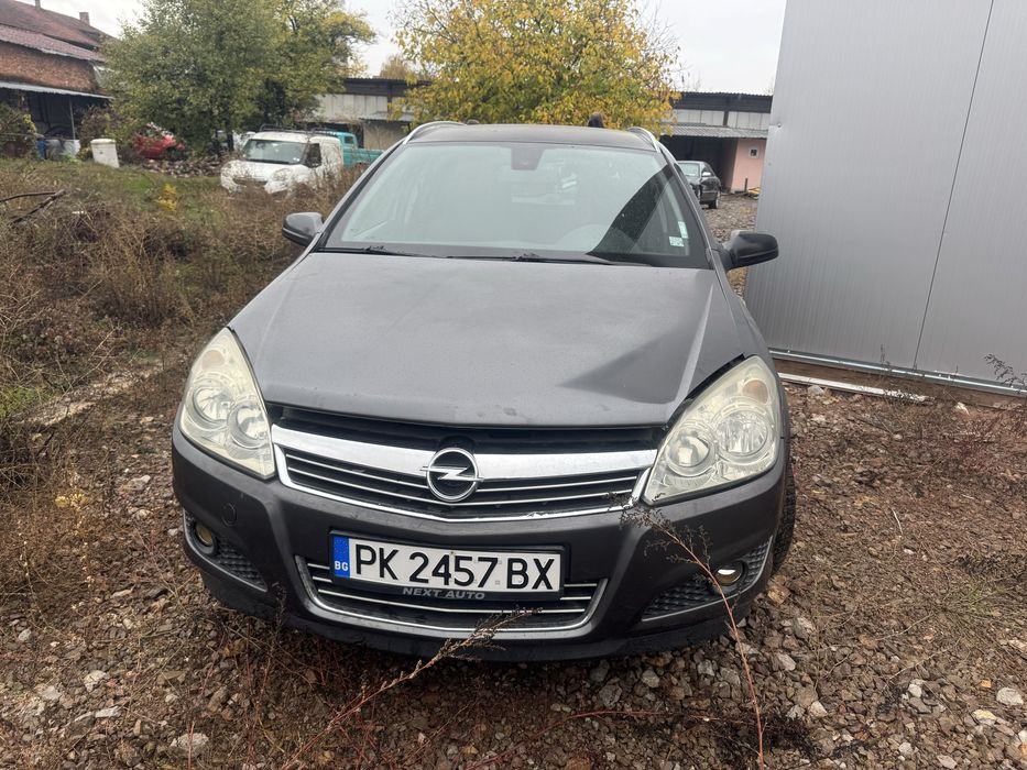 Опел Астра Н на части