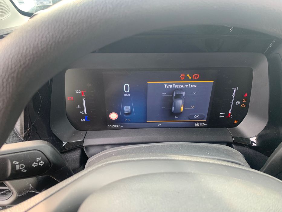 Ford Transit Courier 2024г 1.0ecoboost