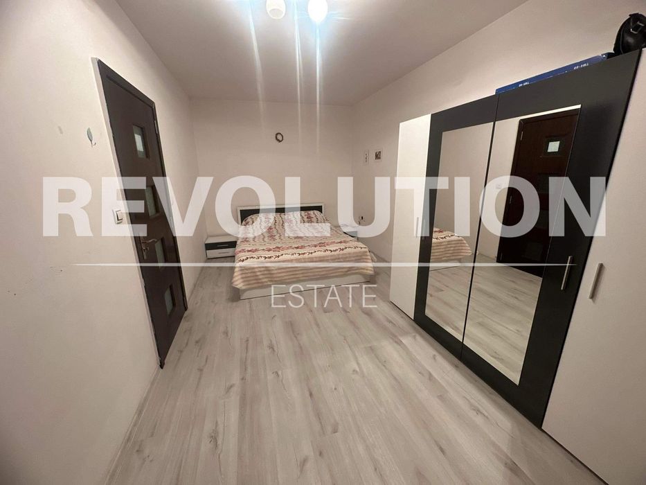 Дава се под наем Тристаен апартамент в Варна, Левски - 70 кв.м за 400 € - Снимка #2