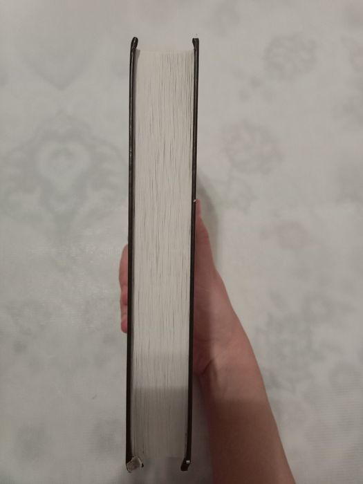 Срочно продам книгу!