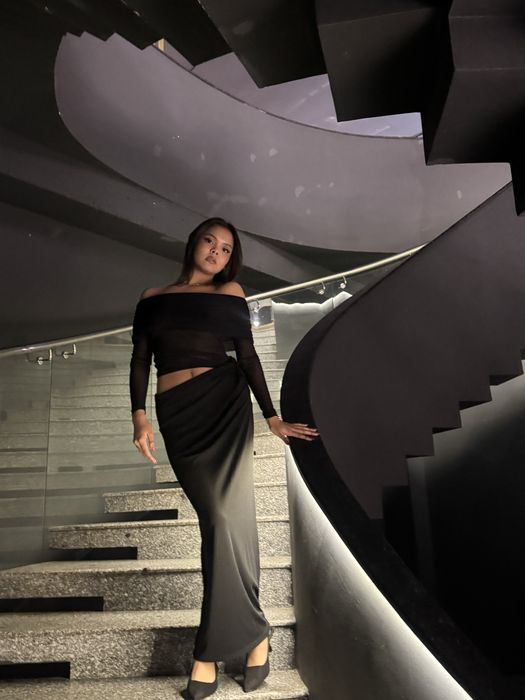 Платье,чёрное длинное,открытое