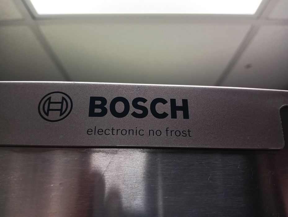 Иноксов комбиниран хладилник с фризер Бош Bosch No Frost с 2 години  ГАРАНЦИЯ!