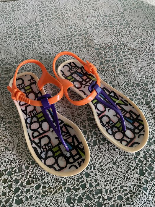 Дамски сандали