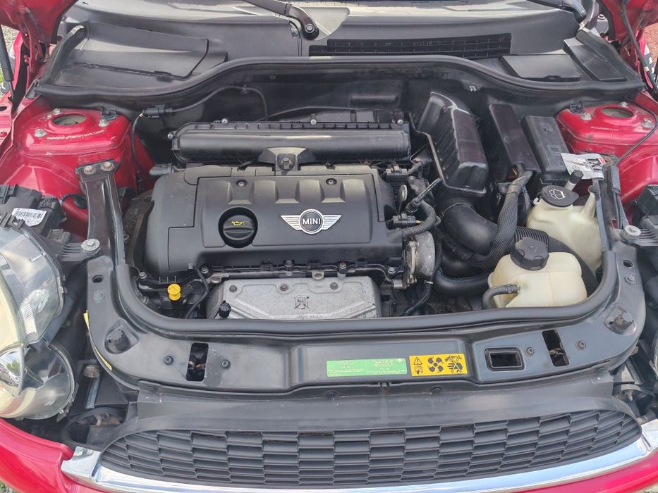 Mini Cooper 1.6 benzina 2007 cash sau rate